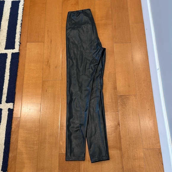 BNWT Aritzia Wilfred Free Daria Pant - Picture 3 of 8